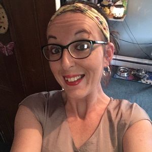 Meet your Posher, Lisa